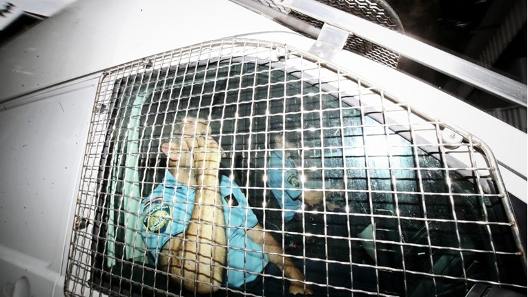 Bivši načelnik iz Omiša sređivao kazne, drugi policajac odavao informacije novinaru