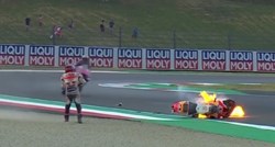 VIDEO Šesterostruki prvak MotoGP klase pao na stazi, vatra počela gutati motor