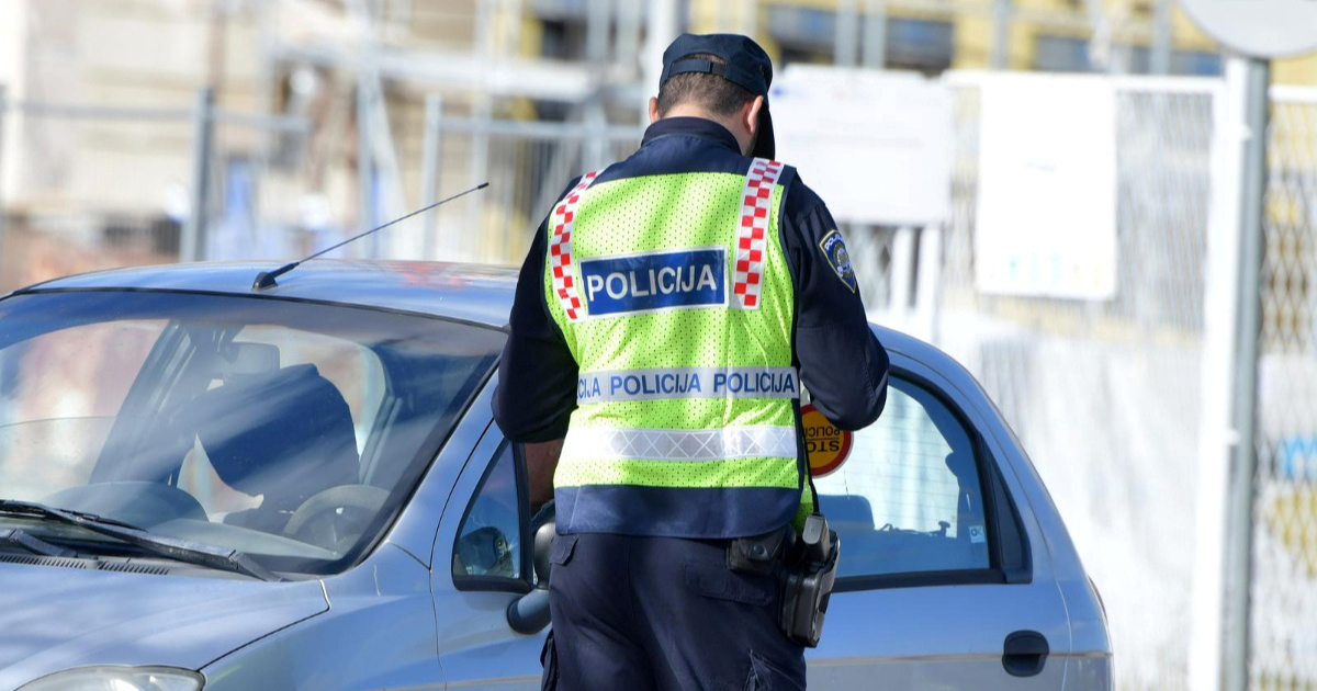 Pijan pretjecao kolonu pa dobio kaznu od 2000 eura