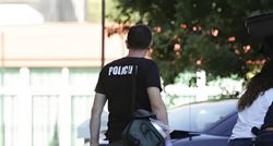 U stanu 32-godišnjaka u Zagrebu pronađeno ilegalno oružje, trava, MDMA...