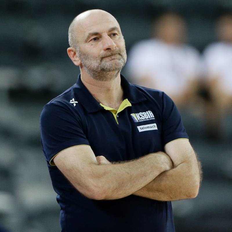 Izbornik bh. košarkaša: Pet godina ne živim sa ženom i djecom. Oni podnose teret
