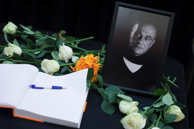 U Sarajevu je održana komemoracija za Mirsada Tuku. Došli se oprostiti brojni kolege