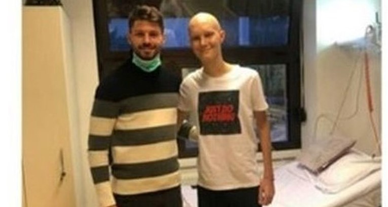 Zvijezda Dinama u bolnici posjetila hrabrog Valentina: "Novi Petković!"