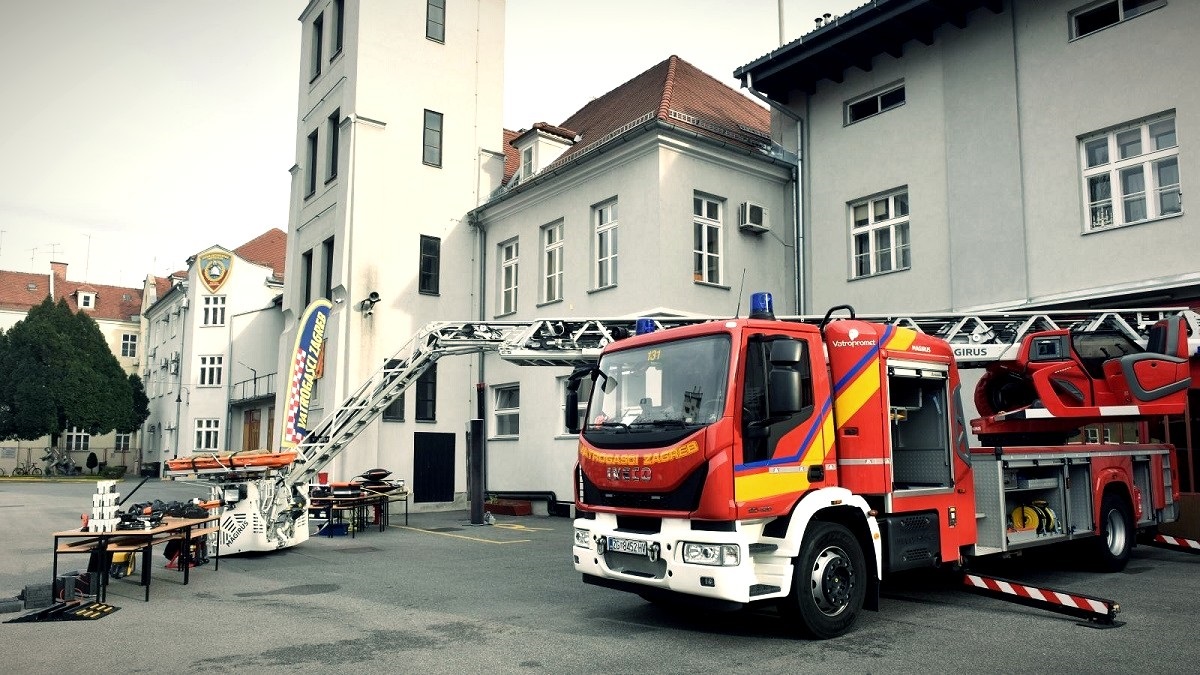 Zagrebački vatrogasci dobili vozilo za spašavanje s visina od 40-ak metara