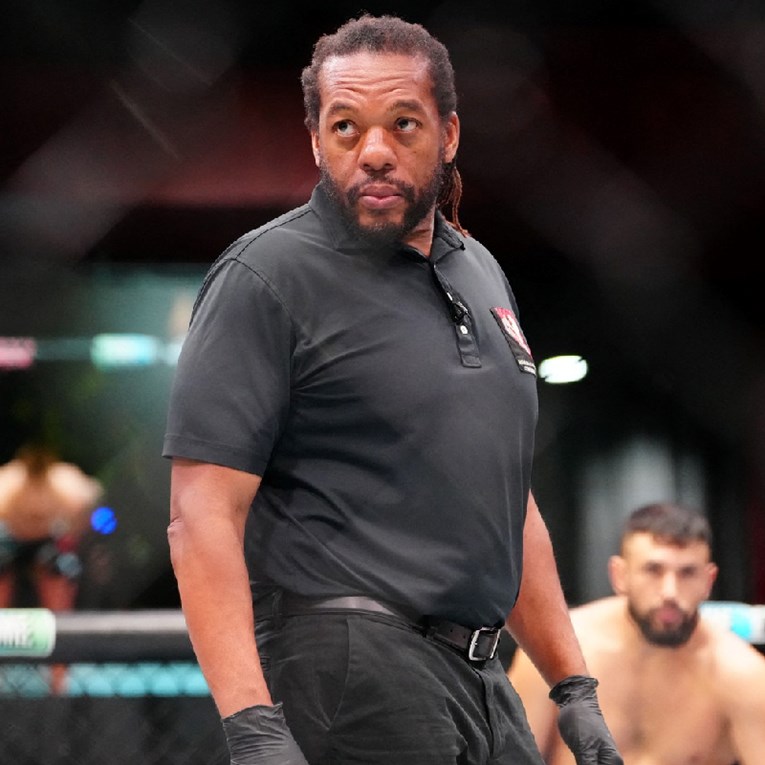 Legendarni MMA sudac najavio nova pravila o ubodima u oko