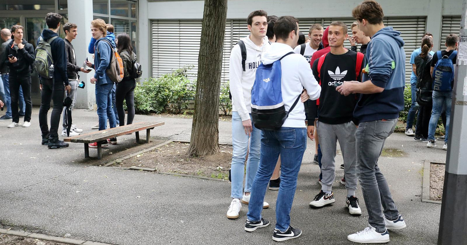 Za jedno mjesto na ovom domaćem studiju bori se šest maturanata. Imaju i prijemni