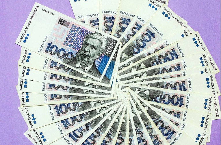 Ljudi na štednji imaju 3.3 milijarde kuna više nego u lipnju