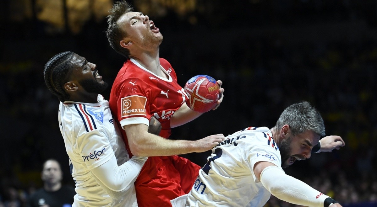 Duvnjak ga je udario šakom u vrat. Pogledajte što mu je napravio Francuz