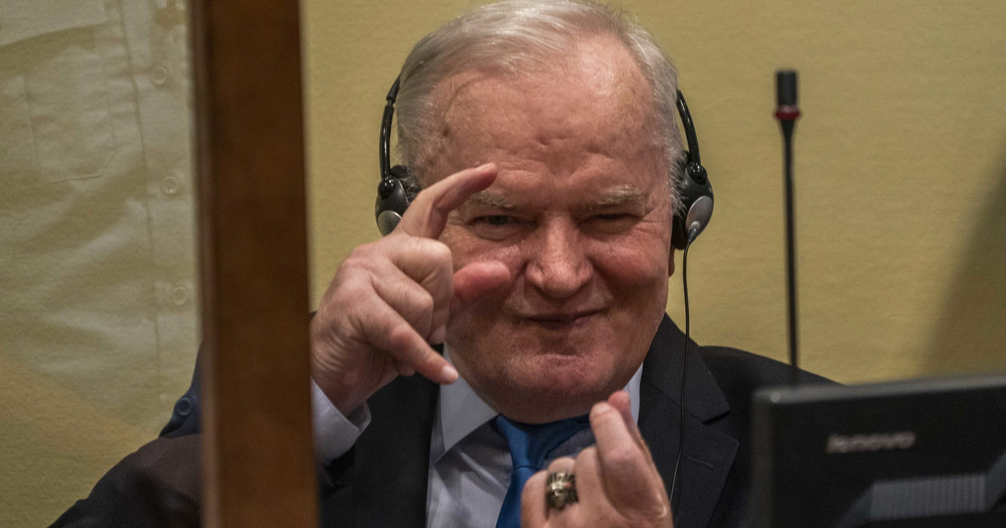 Krvnik Mladić prebačen u bolnicu. Sin: Ima simptome moždanog udara