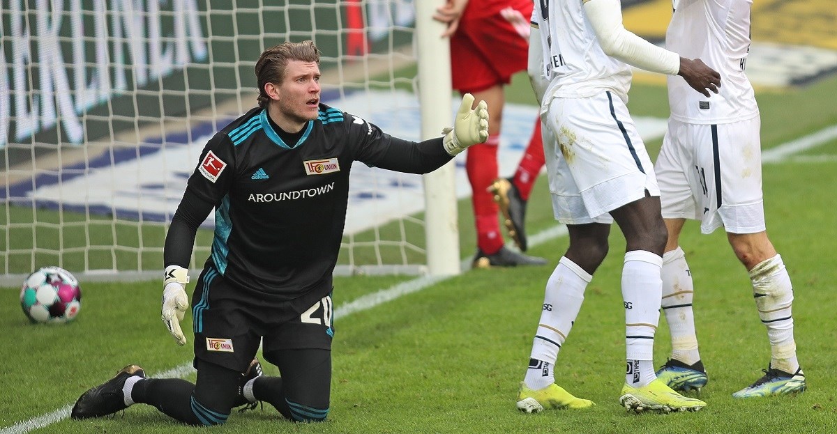 Kramarić je centrirao, a najpoznatiji kikser primio još jedan nesretni gol