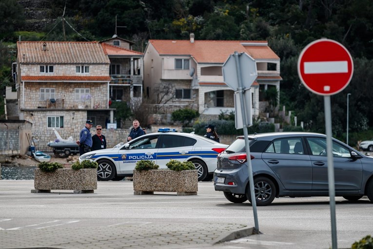 Pokušaj ubojstva na Korčuli: Vratio se pijan iz izlaska i curu (23) rezao nožem