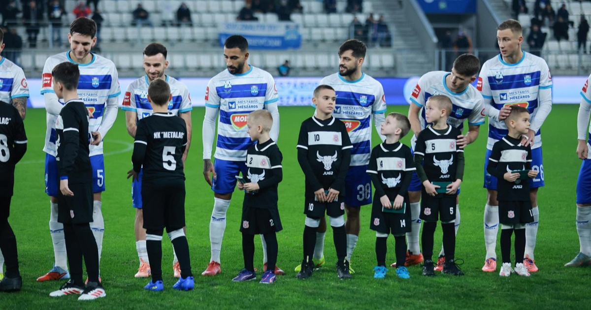 Osijek je na poluvremenu gubio 0:3. Pogledajte što je objavio