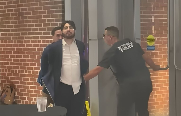 Napadač na Izraelce u Washingtonu optužen za ubojstva. "Mogao bi dobiti smrtnu kaznu"