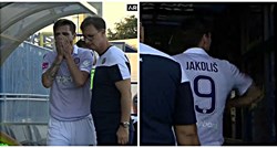 Slom Hajdukovog napadača. U dvije minute debitirao, dobio crveni i udarao šakom