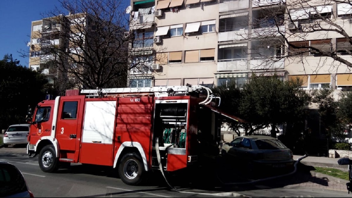 Požar u Splitu, gori podrum zgrade