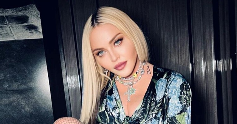 Madonna pozirala sa sinom, svi komentiraju njezin izgled: Ne sličiš sebi