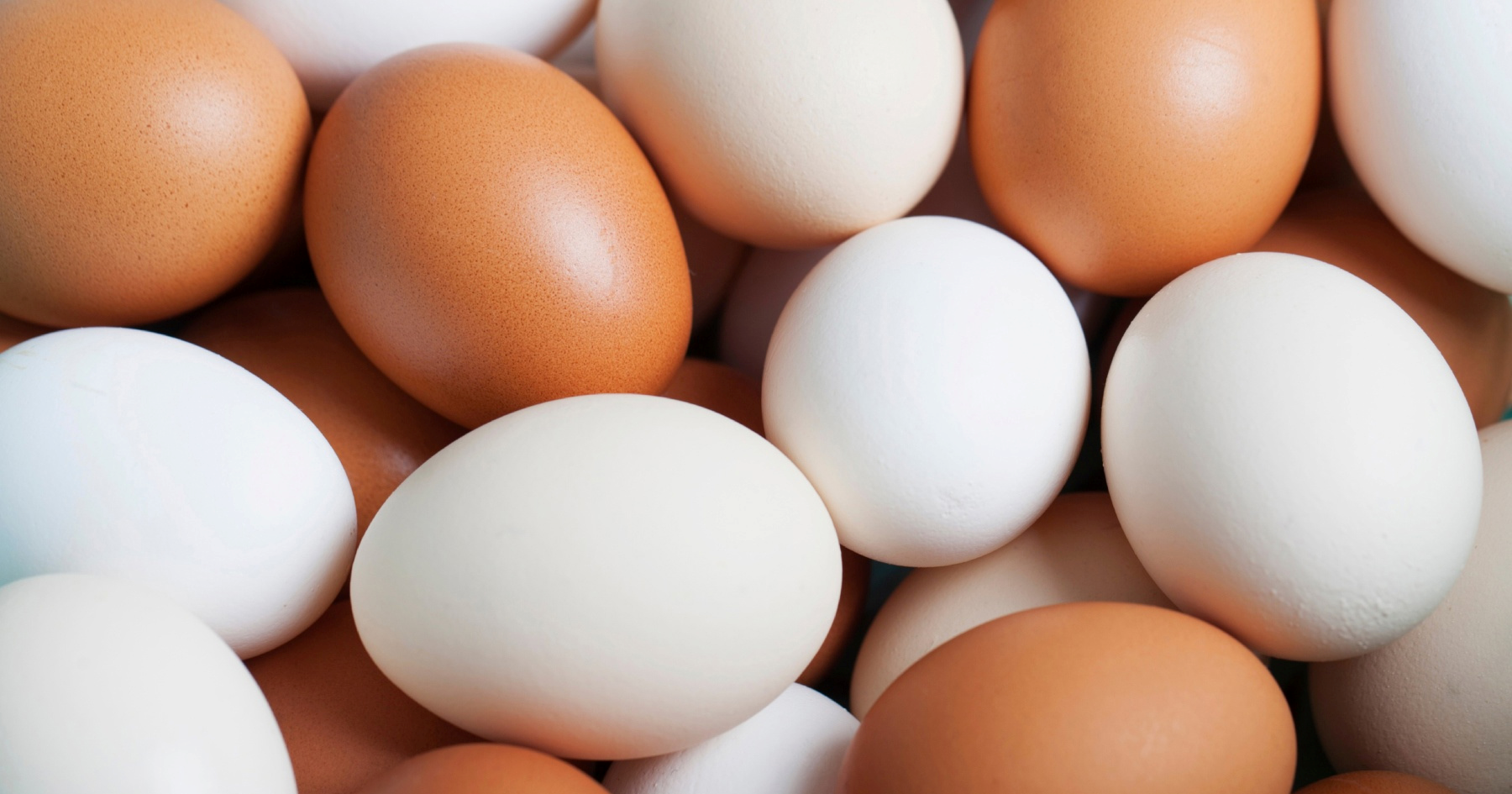 Jedan sastojak čini čudo: Kako izbijeliti jaja za Uskrs?