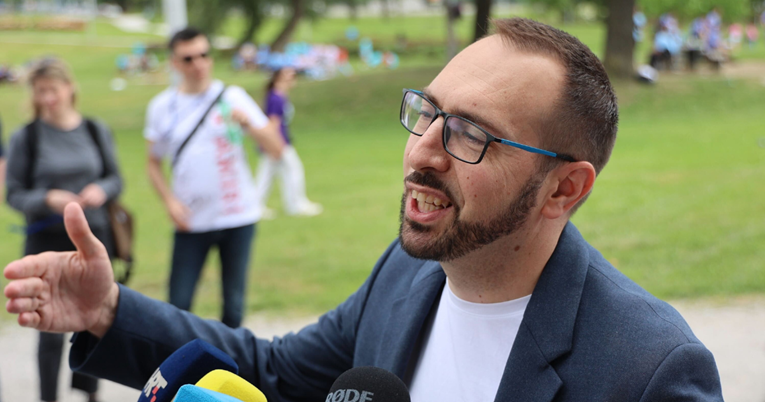 Tomašević na Bundeku: Neću smetati maturantima, ovo je njihov dan