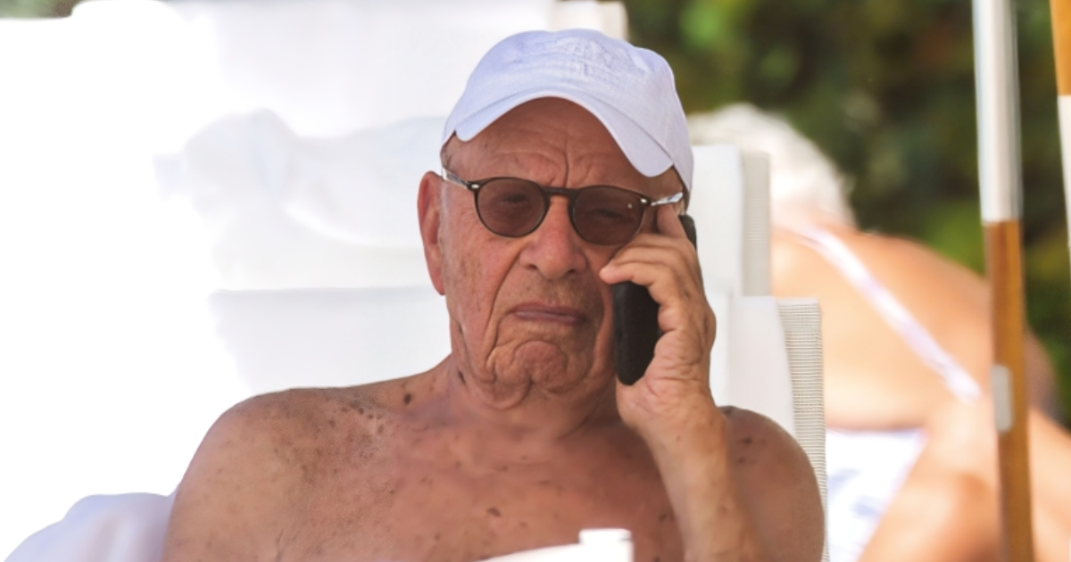Četiri mjeseca nakon prekida zaruka Murdoch (92) navodno bio na odmoru s drugom ženom