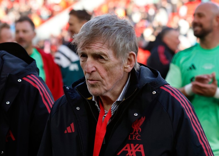 Legendarni Kenny Dalglish ima rak