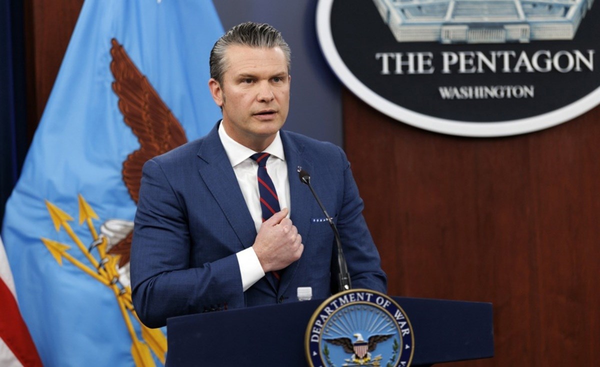 VIDEO Trumpov ministar obrane čitao Bibliju na presici