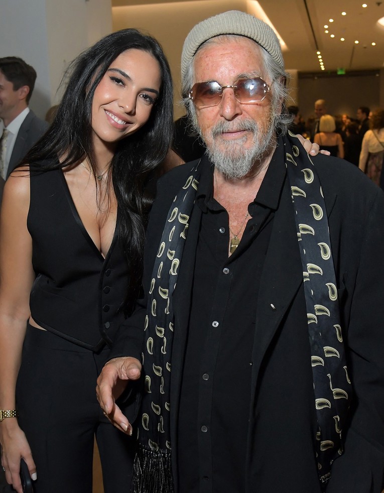 Al Pacino (86) i Noor Alfallah (32) pozirali zajedno u dirljivoj obiteljskoj objavi
