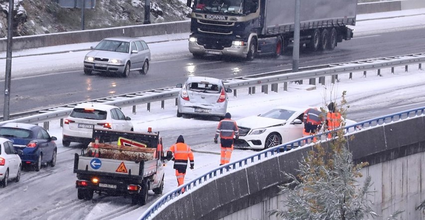 VIDEO Snijeg izazvao kaos na cestama kod Splita