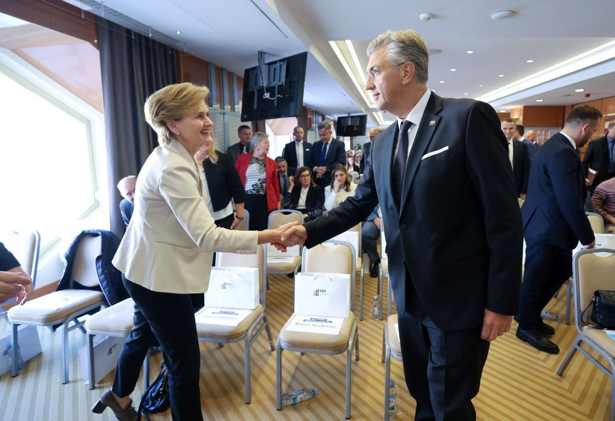 Švaljek želi zamijeniti Vujčića. DORH je upravo odbacio kaznenu prijavu protiv nje