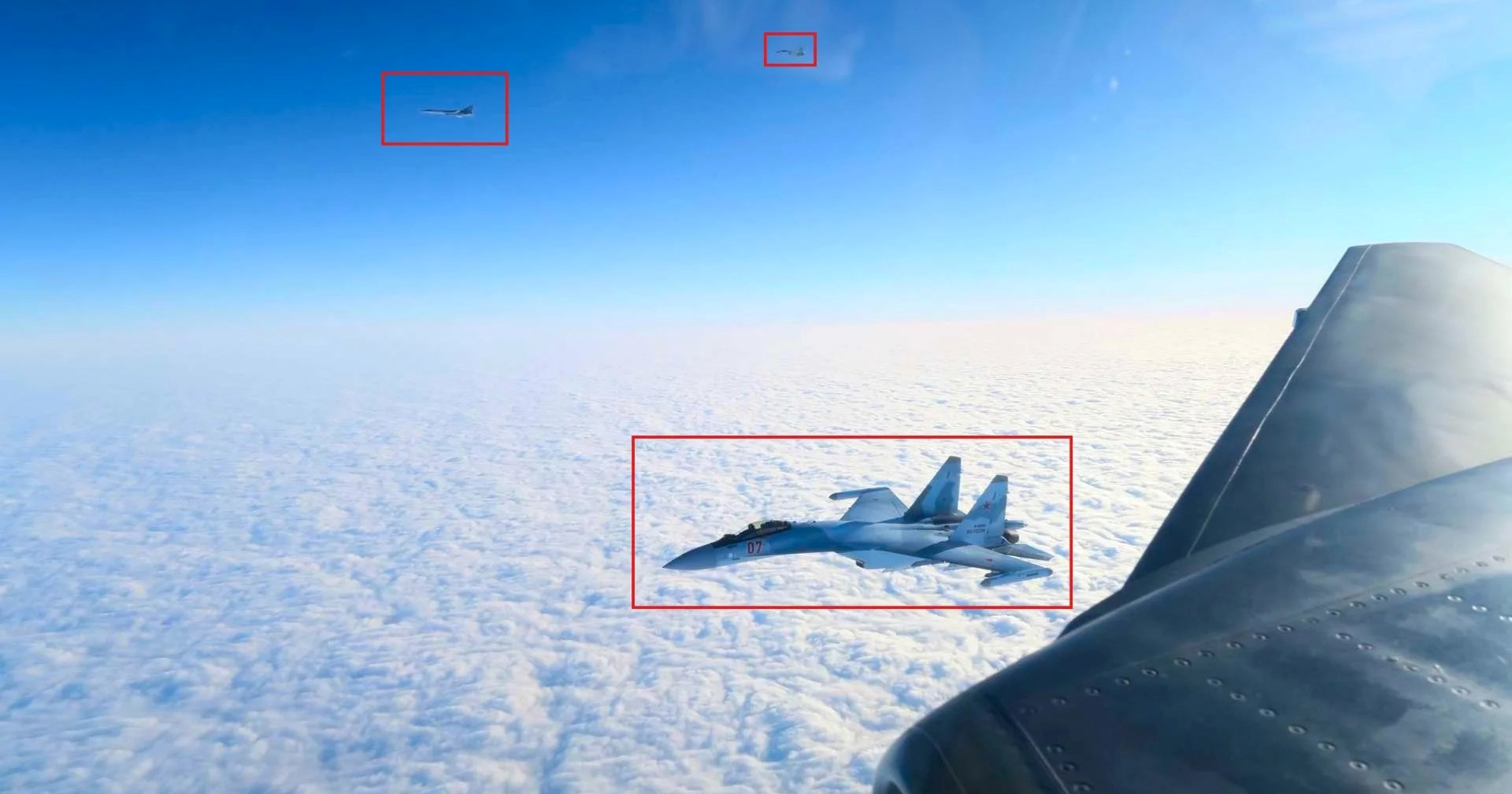 Švedski lovci jučer presreli ruski bombarder i lovce iznad Baltika