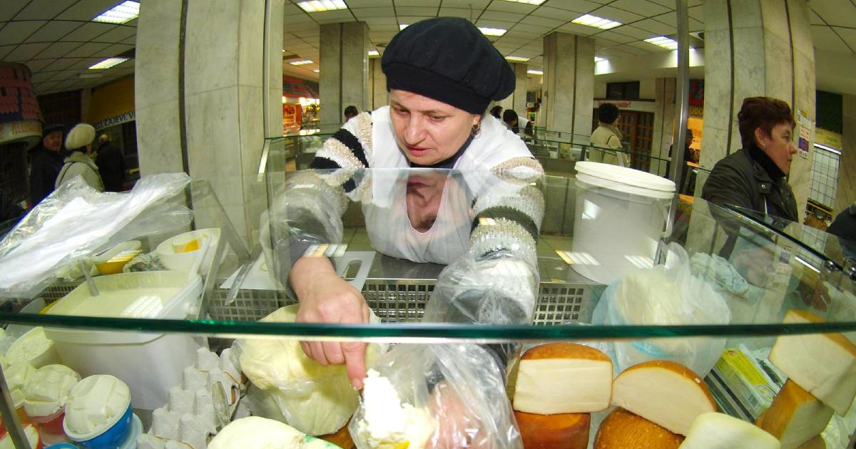 Istraživanje pokazalo da punomasni sir i vrhnje smanjuju rizik od demencije