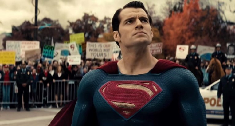 Henry Cavill potvrdio: Vraćam se kao Superman