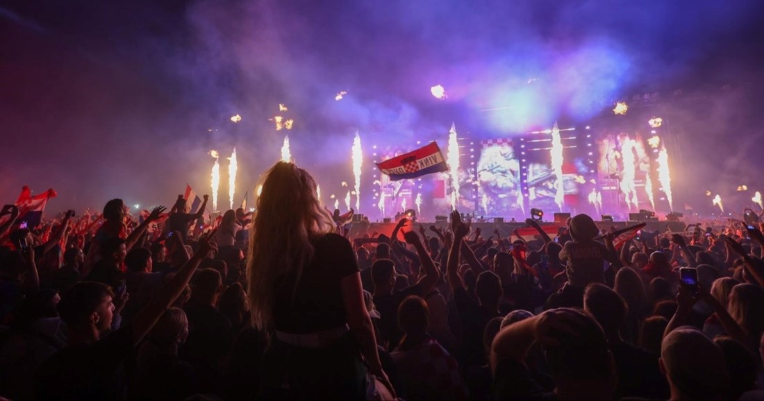 VIDEO Ovo se nije čulo u Zagrebu: Thompson u Sinju pjevao Pukni puško