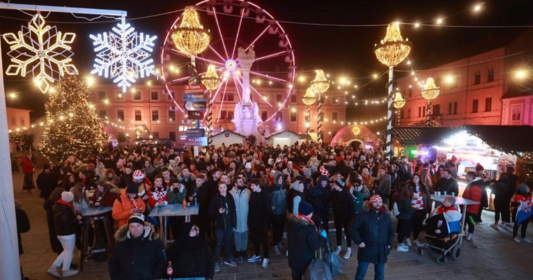 FOTO Za Vatrene se navijalo po gradskim trgovima diljem Hrvatske