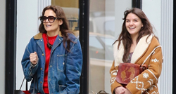Katie Holmes s kćeri Suri snimljena u New Yorku, fanovi pišu da izgledaju kao sestre
