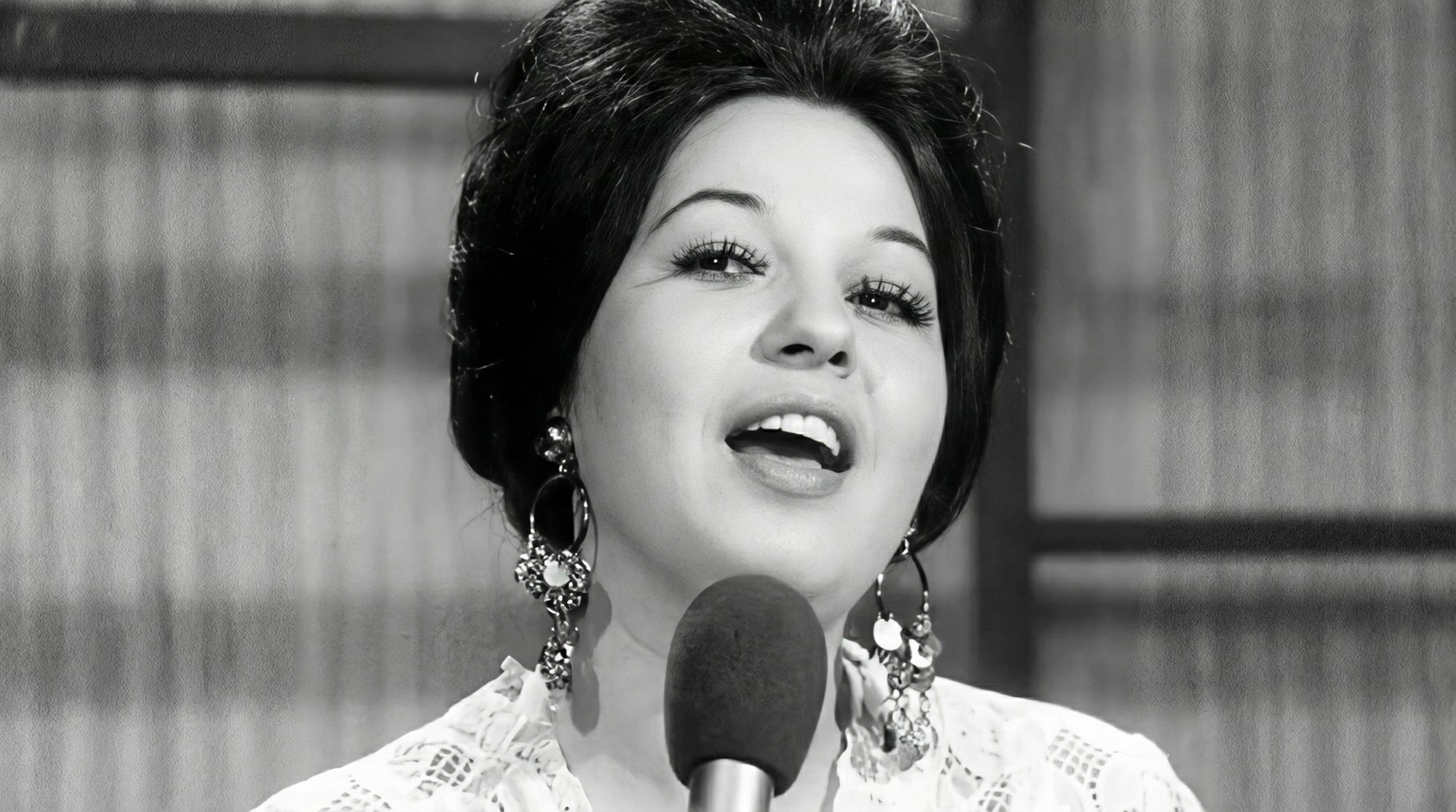 Umrla Beti Đorđević, pjevačica koja je otpjevala hit "Počnimo ljubav ispočetka"