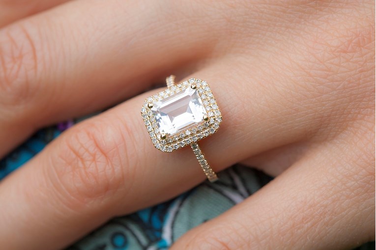 Prodavačica ženi u Dubrovniku ukrala prsten od 7500 kuna