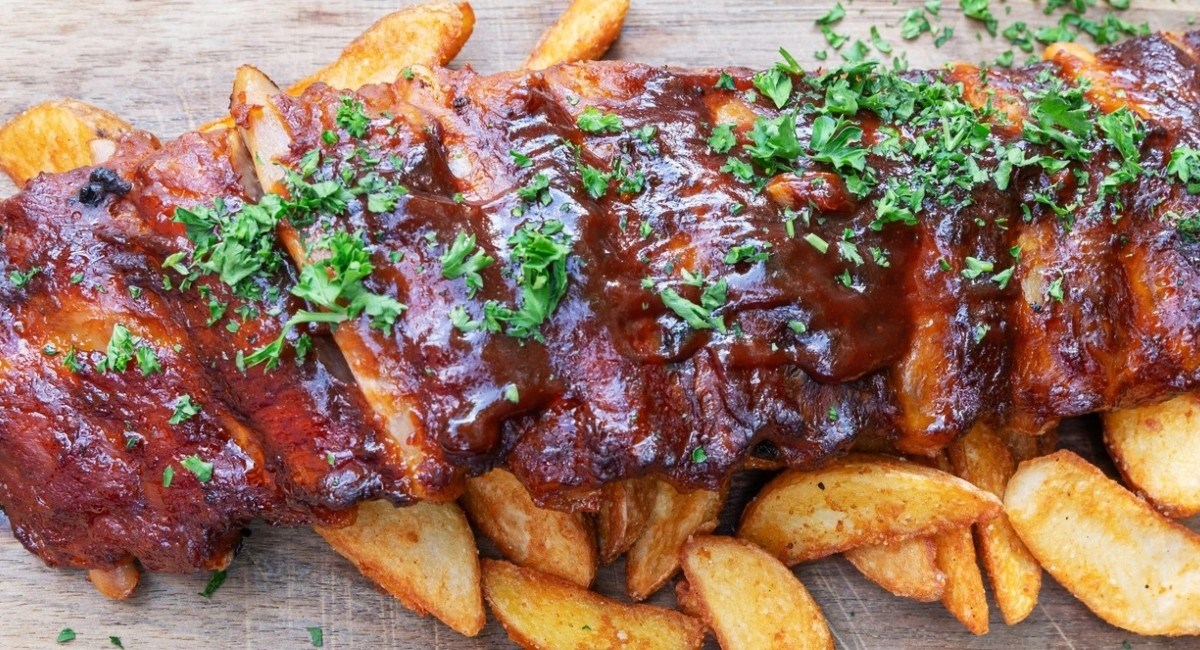 Ovaj trik mijenja sve: Kako ispeći mekana rebarca koja se raspadaju pod vilicom?