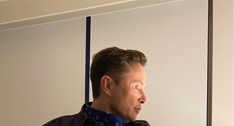 Elon Musk pokazao sinčića i dao do znanja da uživa u očinstvu