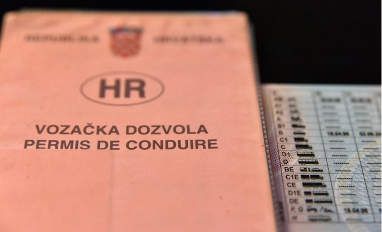 815.000 Hrvata ima stare papirnate vozačke. Evo do kada ih morate promijeniti