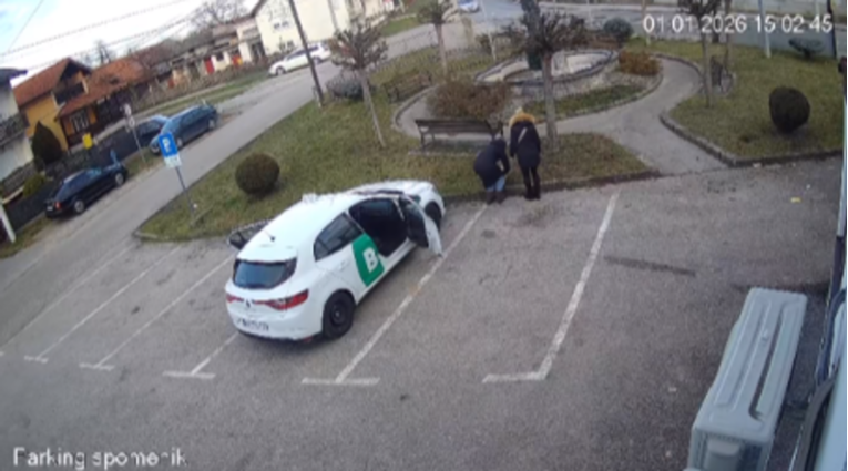 VIDEO Dvije žene kod Velike Gorice ostavile vrećicu sa sedam štenaca. Svi uginuli