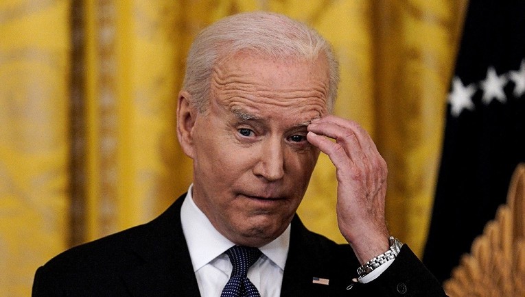 Biden će se obratiti javnosti o problemu oružja nakon niza masovnih pucnjava