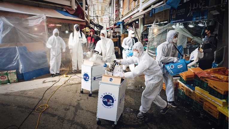 Curenje virusa iz laboratorija najvjerojatniji je početak pandemije, tvrdi SAD