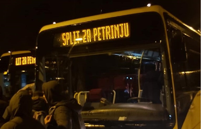 VIDEO Torcida s tri autobusa krenula za Petrinju, skupili još jedan šleper pomoći