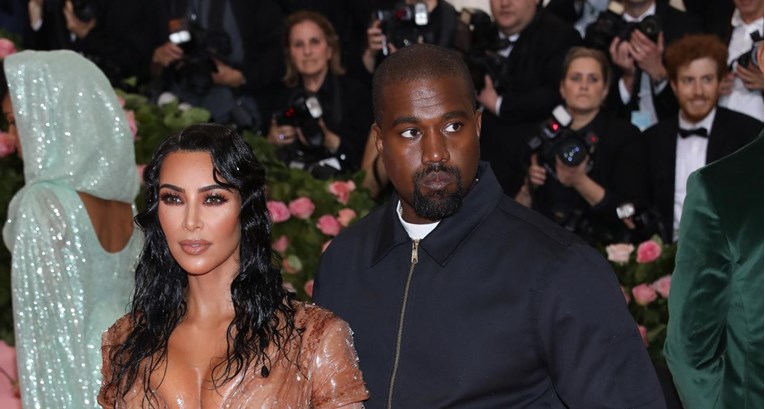 Kanyea razbjesnila izazovna haljina Kim Kardashian: "Seksi je, ali za koga?"