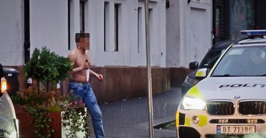 VIDEO Polugol i bos nožem napadao ljude po Oslu, ubila ga policija