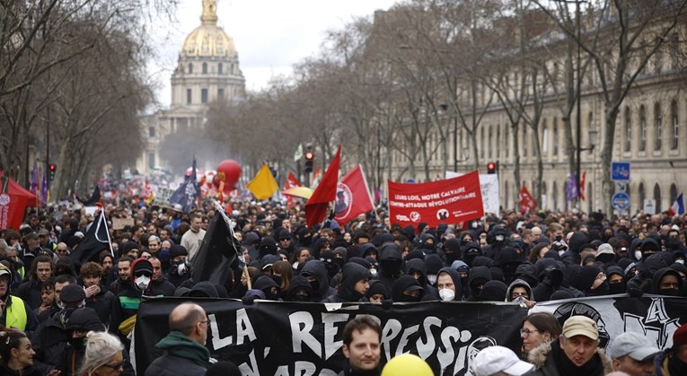 Novi prosvjedi u Francuskoj. Macron još uvijek nema većinu za mirovinsku reformu?