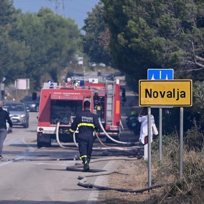 Uhićen Vukovarac (26) koji je izazvao požar u kojem je izgorio kafić na Zrću