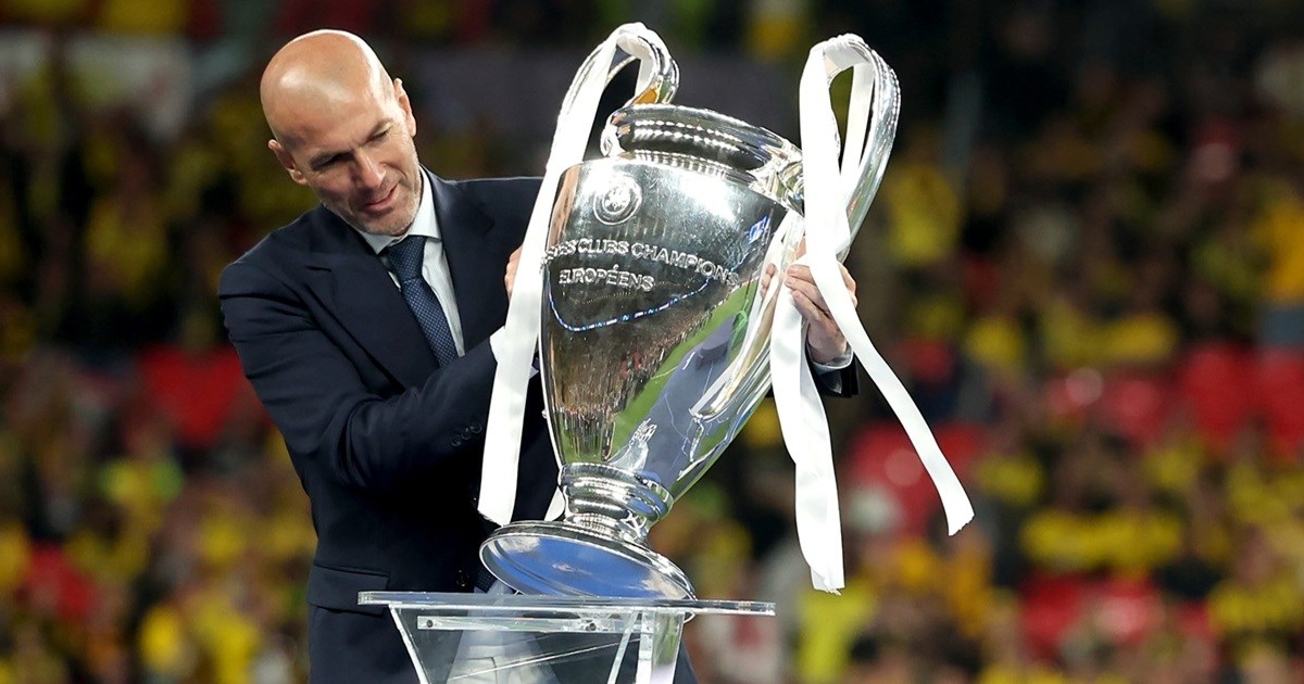 Zidane se uskoro vraća na klupu. Novinar: "Gotovo je, odlučeno je"