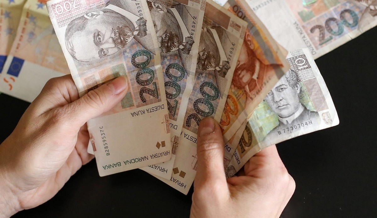 Prevarantice kod Belog Manastira starijem muškarcu ukrale oko 50 tisuća kuna