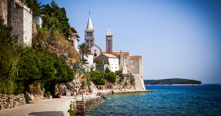 Guardian nahvalio hrvatski otok: Odiše radošću i mirisom svježe pečene ribe